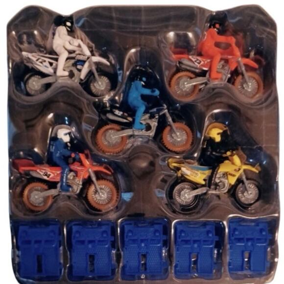 Supercross Authentic 5 Pk of 1:24 Scale Die Cast Motorcycles with Rider Figures - Picture 3 of 9